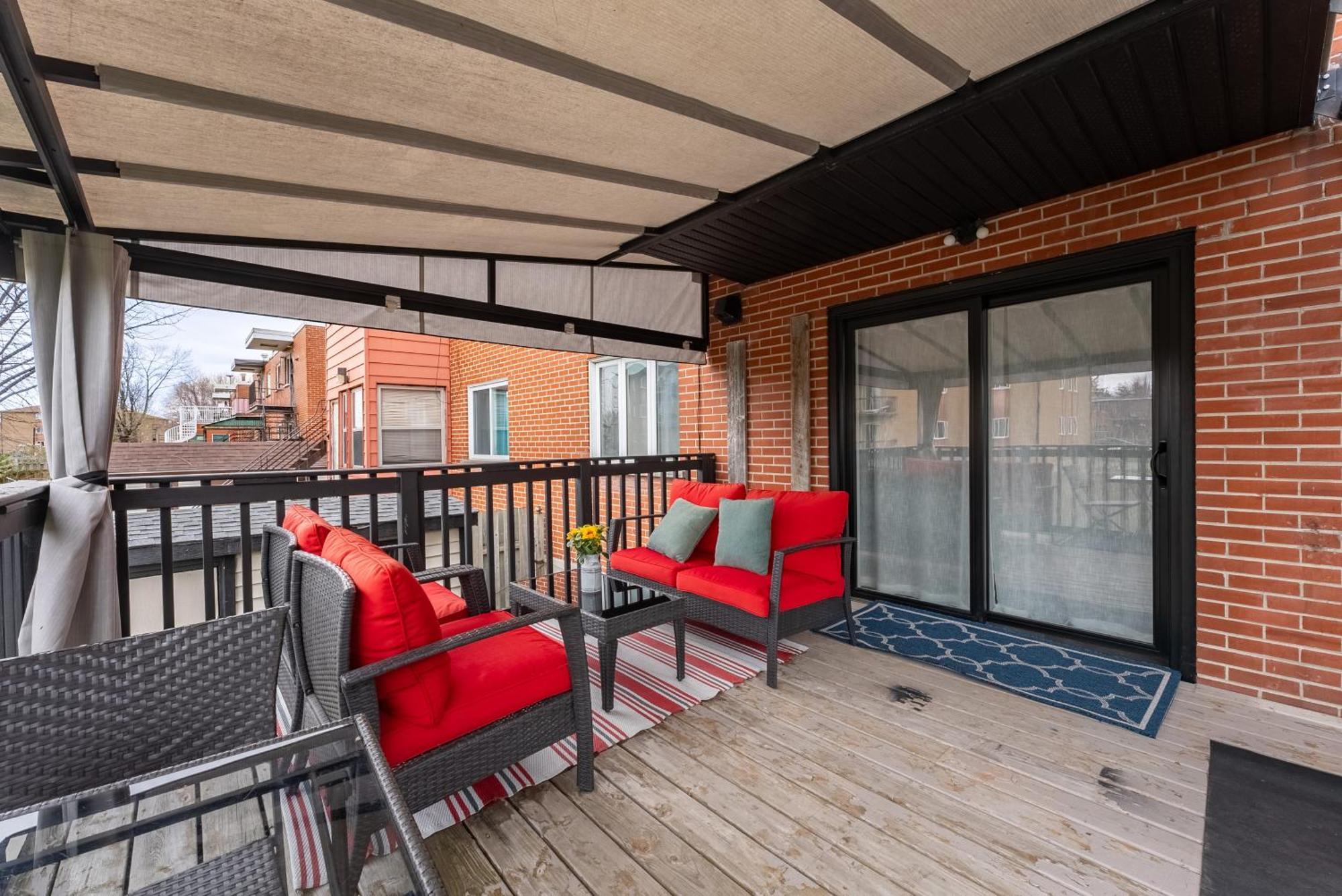Comfortable Spacious House With Parking Brossard Dış mekan fotoğraf